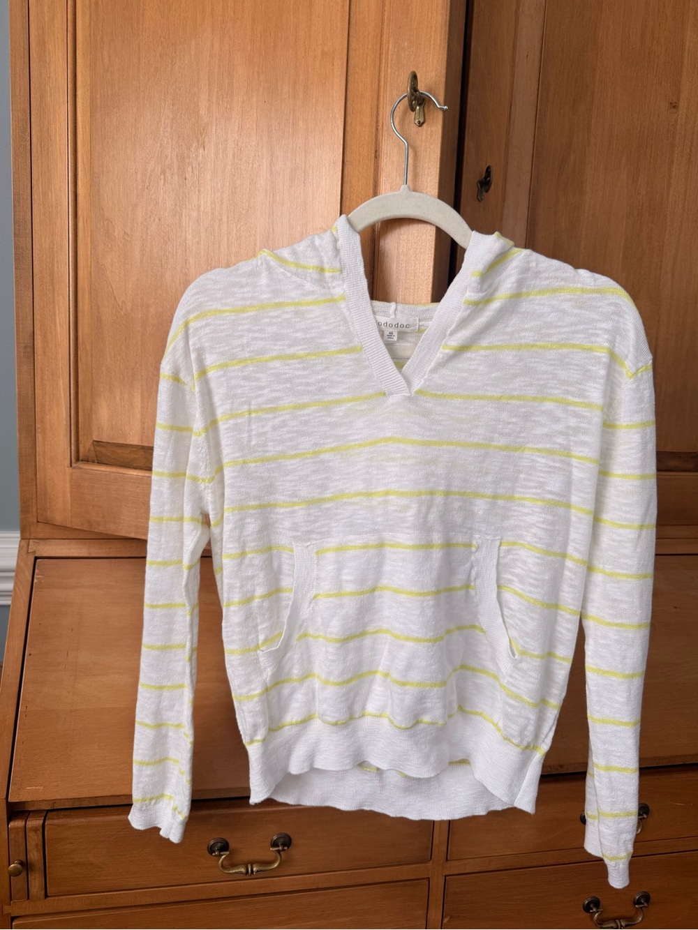 Women's Mododoc White & Yellow Striped V-Neck Hoodie Sweater